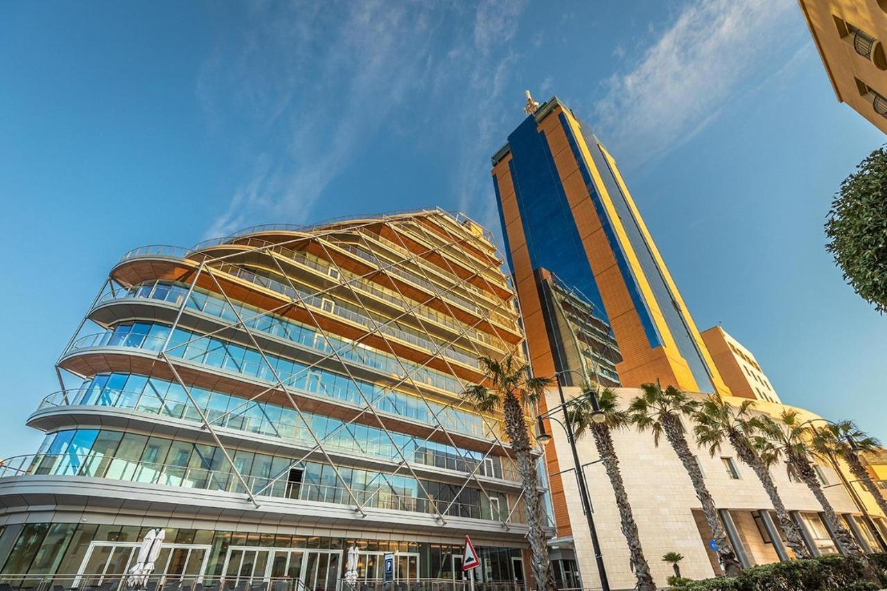 Modern Apartment Steps To St George'S Bay Saint Julian's ภายนอก รูปภาพ